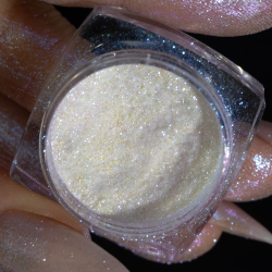 PURPLE FROST - pigment sypki, kolor fioletowy.