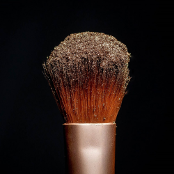 KREMOWY MACCHIATO - pigment sypki, kolor ciemny brąz.